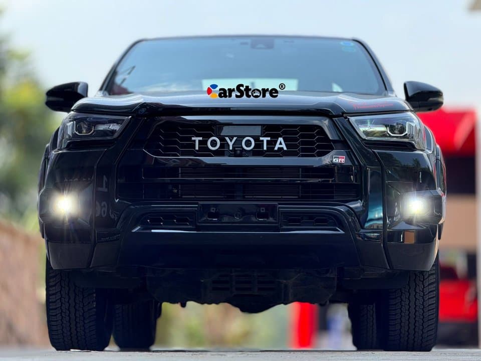 2022 Toyota Hilux GR SPORT - Image 23