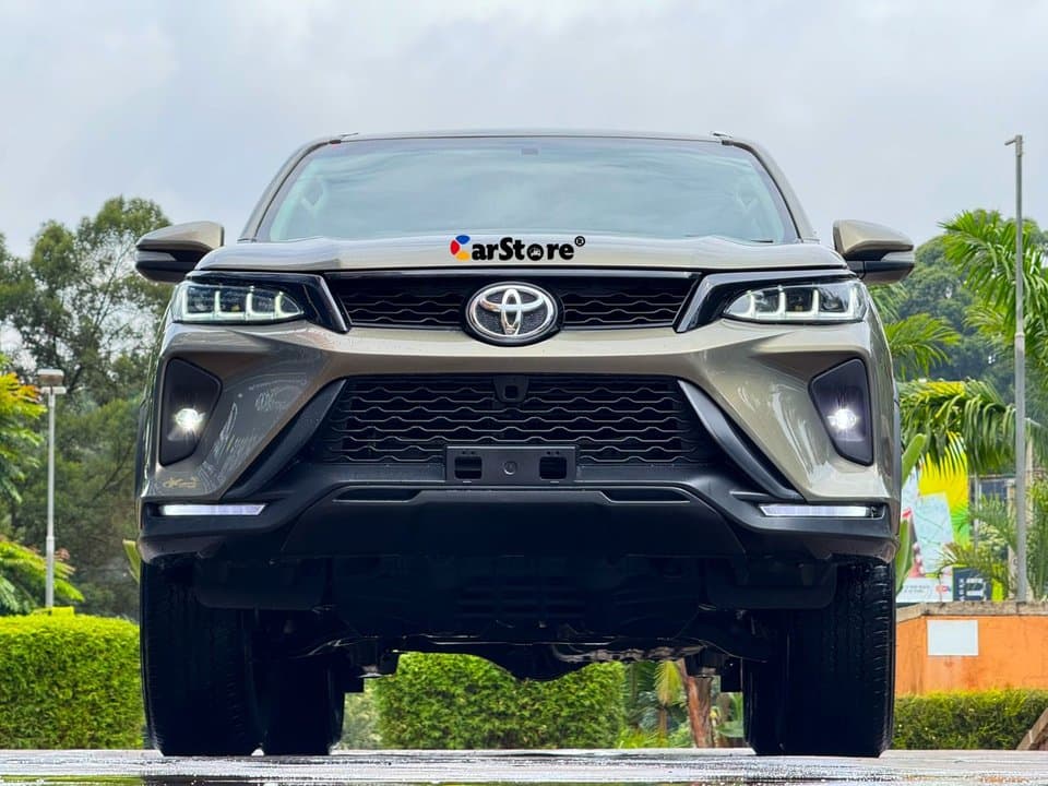 2024 Toyota Fortuner - Image 18