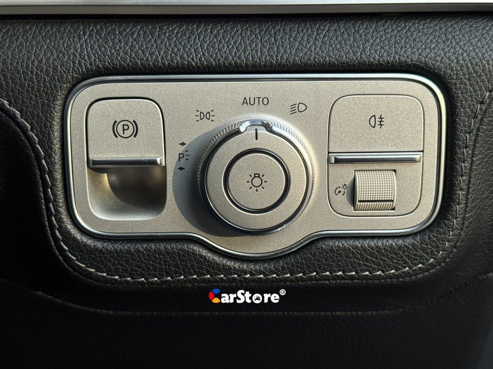 2020 Mercedes Benz GLE 450 4MATIC - Image 18