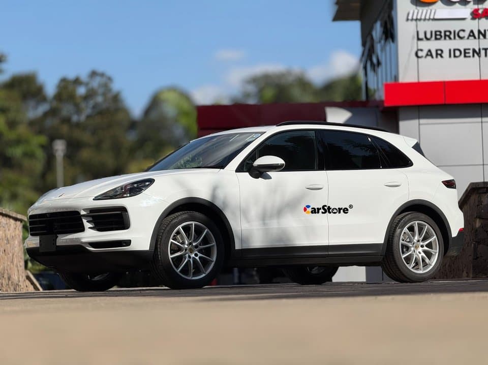 2019 Porsche Cayenne - Image 5