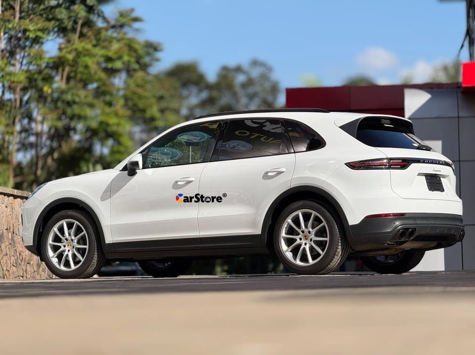 2019 Porsche Cayenne - Image 9