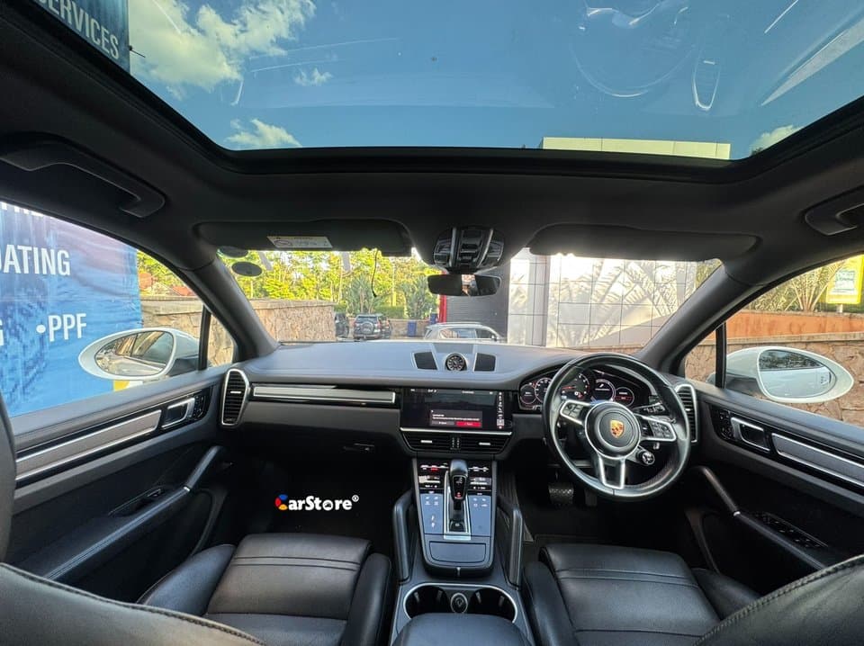 2019 Porsche Cayenne - Image 11