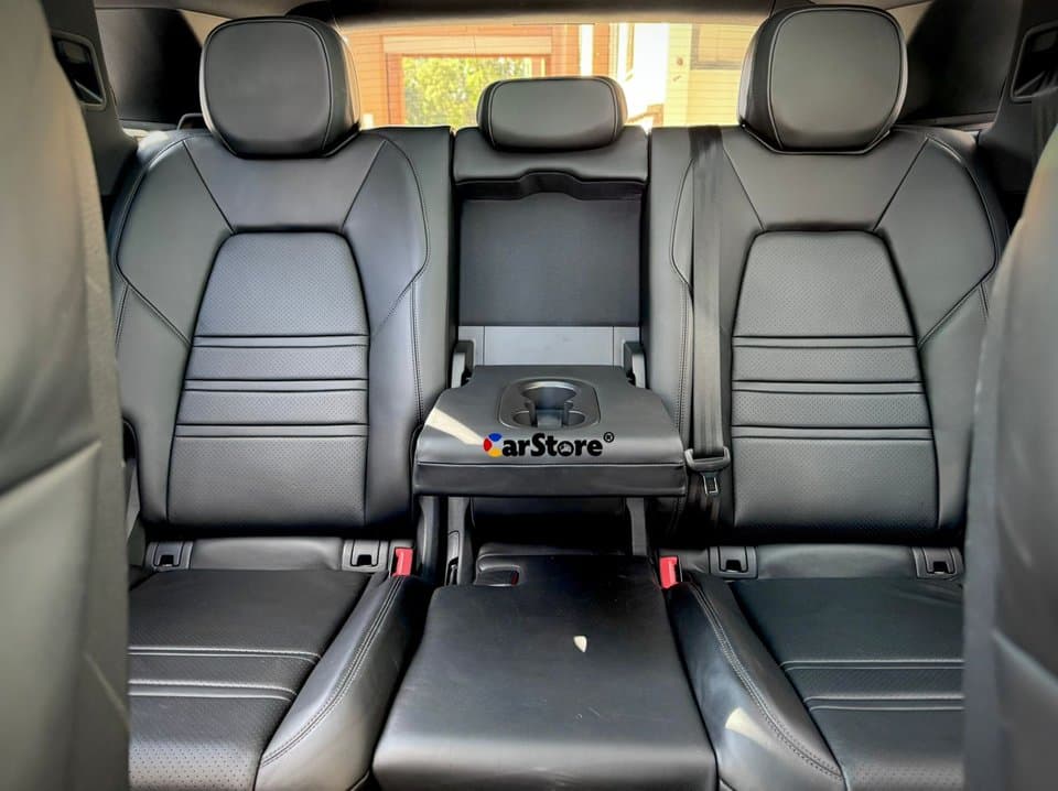 2019 Porsche Cayenne - Image 23