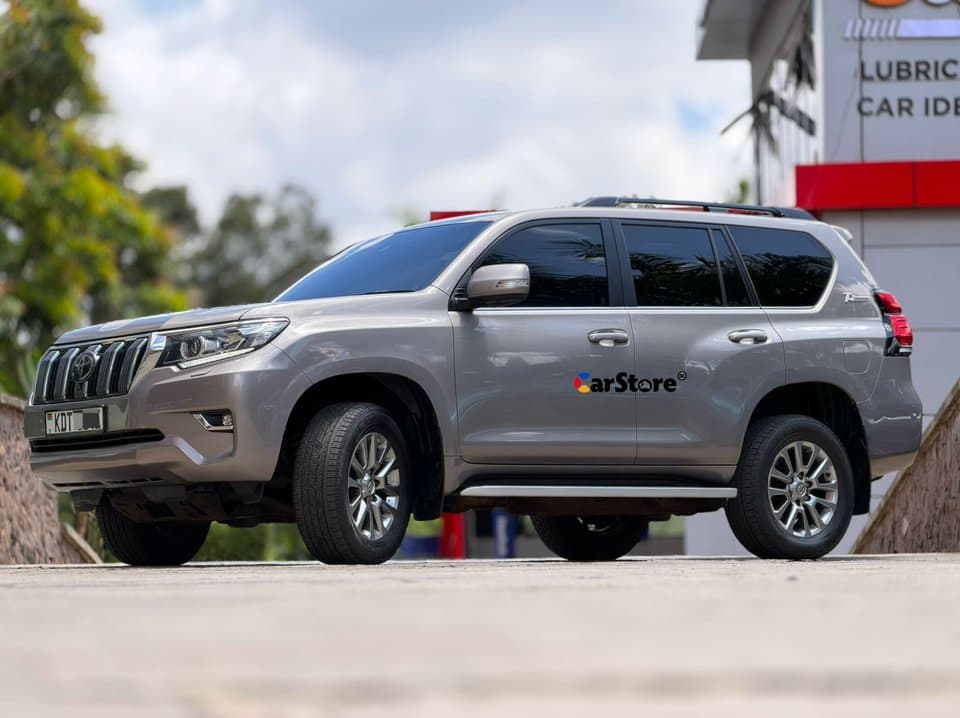 2018 Toyota Land Cruiser Prado VX.L - Image 11