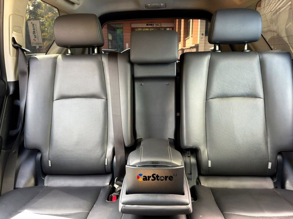 2018 Toyota Land Cruiser Prado VX.L - Image 9