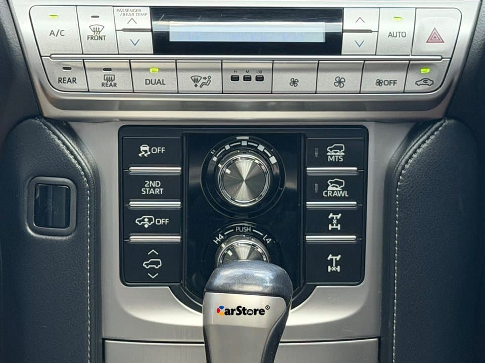 2018 Toyota Land Cruiser Prado VX.L - Image 19