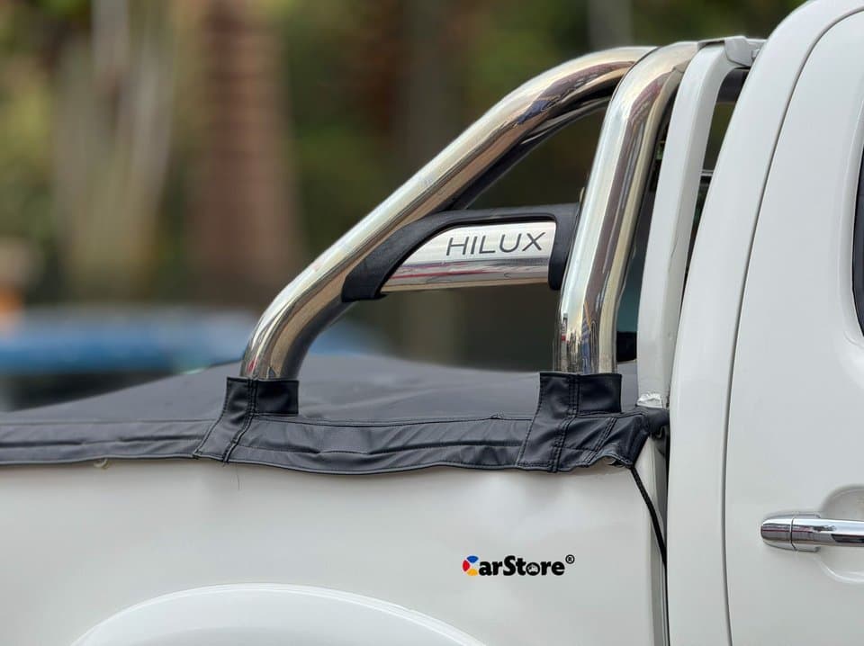2013 Toyota Hilux Double Cabin - Image 8
