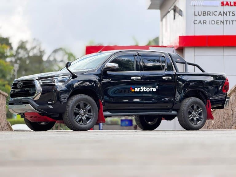 2020 Toyota Hilux Double Cabin - Image 5