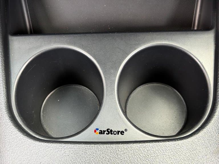 2020 Toyota Hilux Double Cabin - Image 11