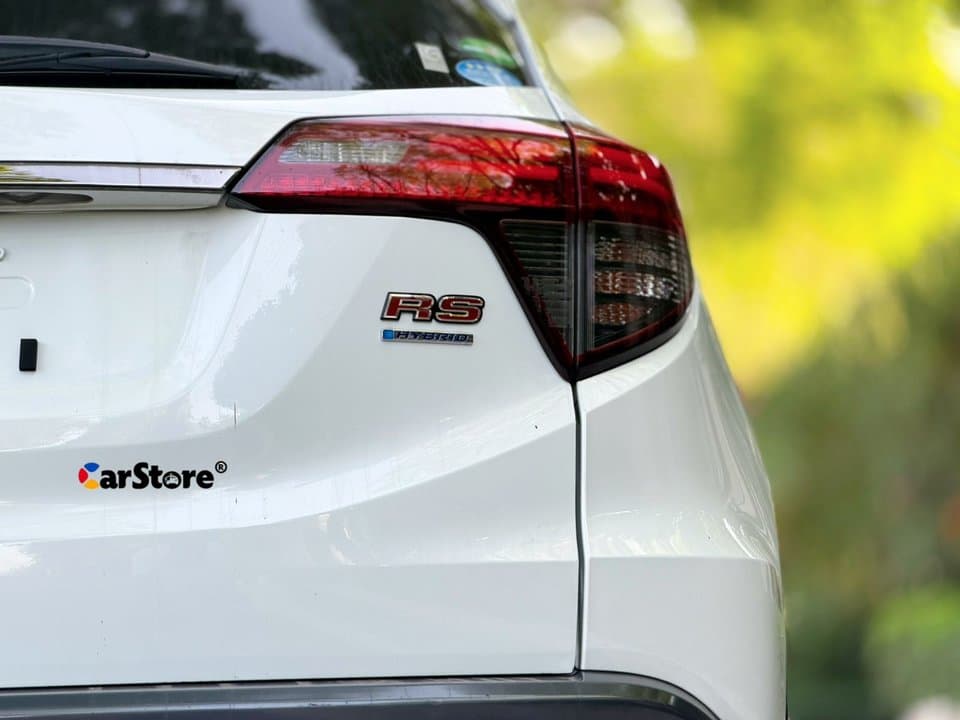 2019 Honda Vezel RS Hybrid - Image 12