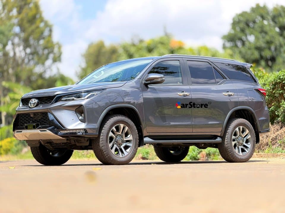2024 Toyota Fortuner - Image 3
