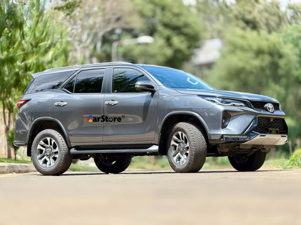 2024 Toyota Fortuner - Image 5