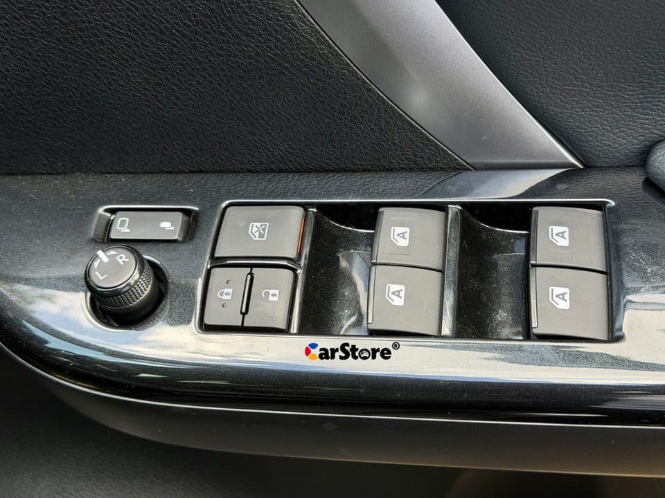 2024 Toyota Fortuner - Image 15