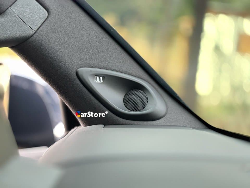 2024 Toyota Landcruiser 300 Series SAHARA - Image 2