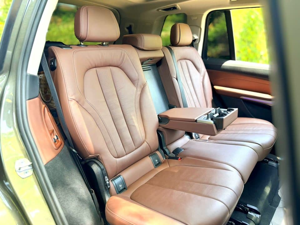 2021 BMW X7 xDrive40i - Image 19