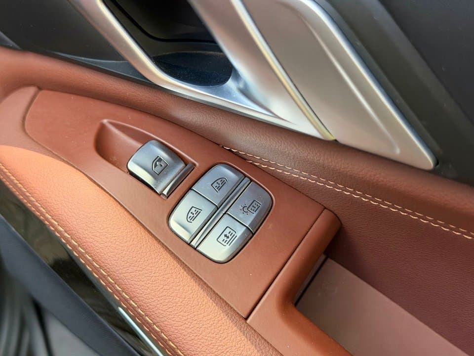 2021 BMW X7 xDrive40i - Image 21