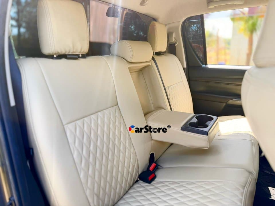 2021 Toyota Hilux Double Cabin - Image 13