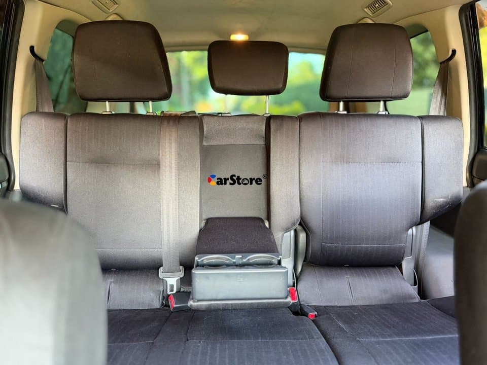 2016 Mitsubishi Pajero - Image 11