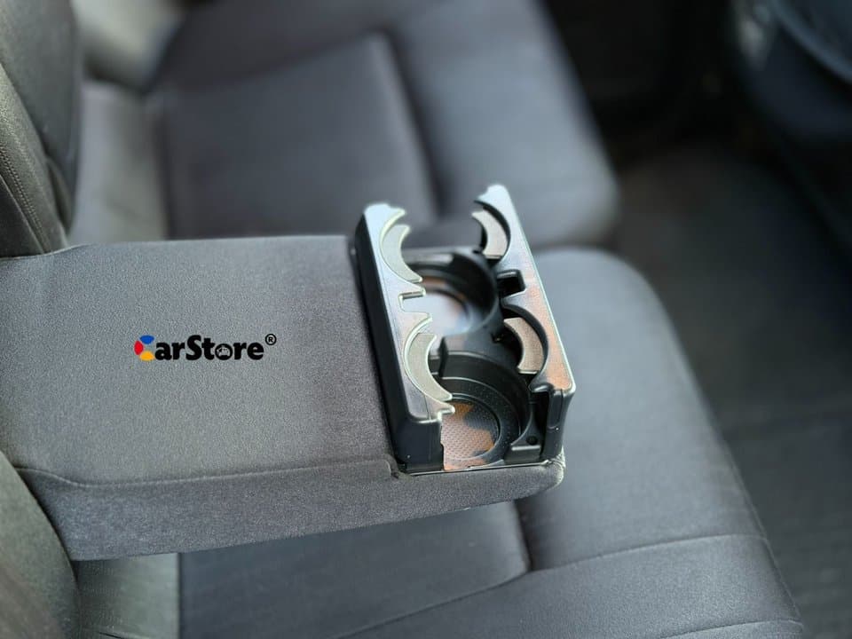 2016 Mitsubishi Pajero - Image 10