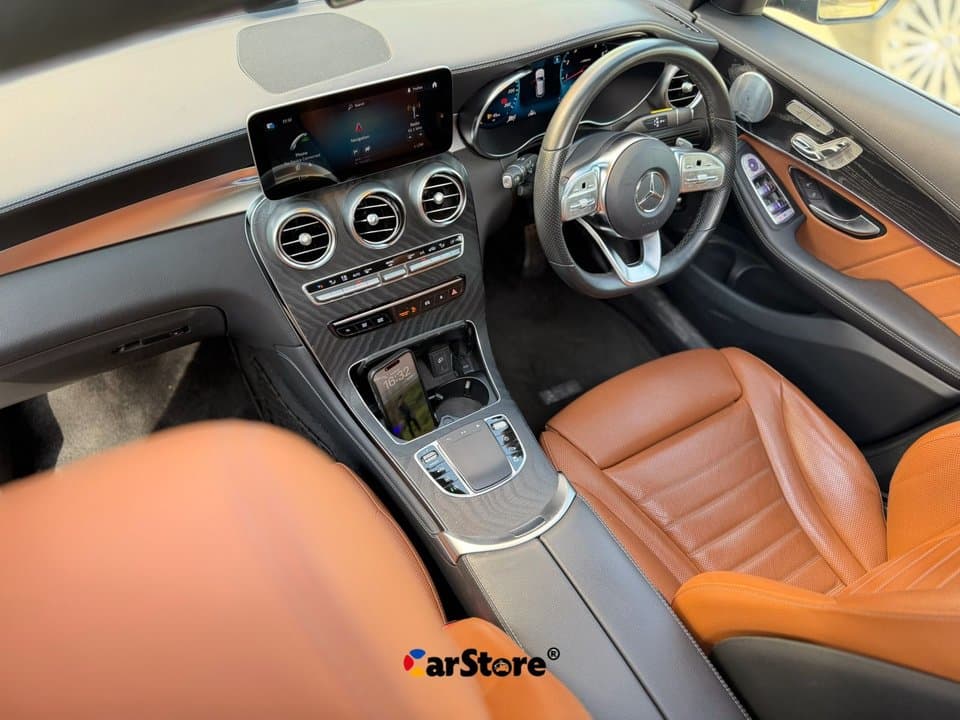 2020 Mercedes Benz GLC 300 4MATIC - Image 8