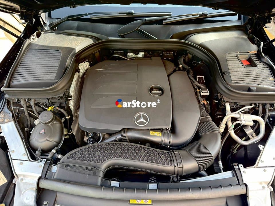 2020 Mercedes Benz GLC 300 4MATIC - Image 11