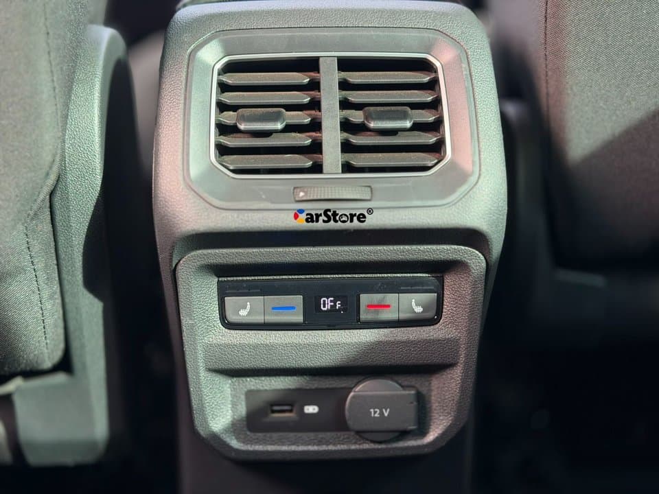 2018 Volkswagen Tiguan - Image 13