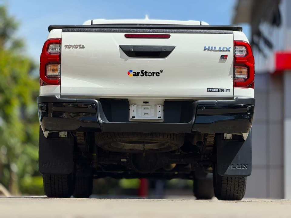 2022 Toyota Hilux GR SPORT - Image 3