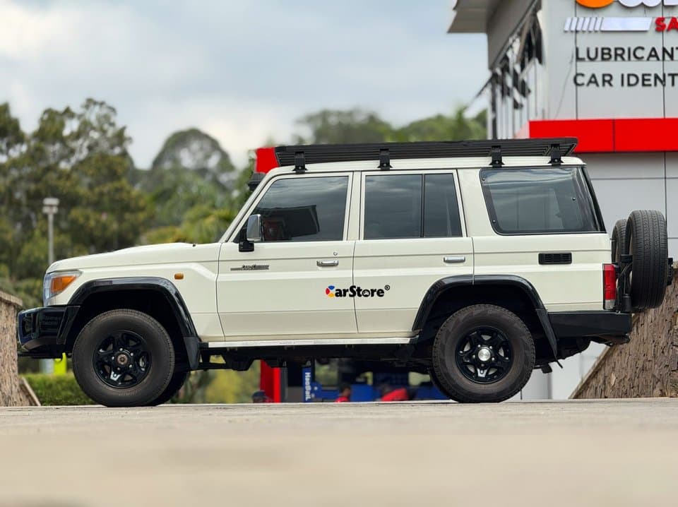 2018 Toyota Land Cruiser 76 Series - Image 3