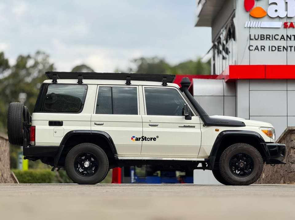 2018 Toyota Land Cruiser 76 Series - Image 4