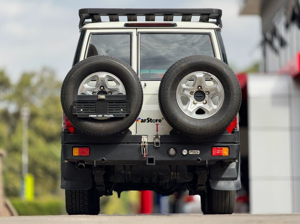 2018 Toyota Land Cruiser 76 Series - Image 8