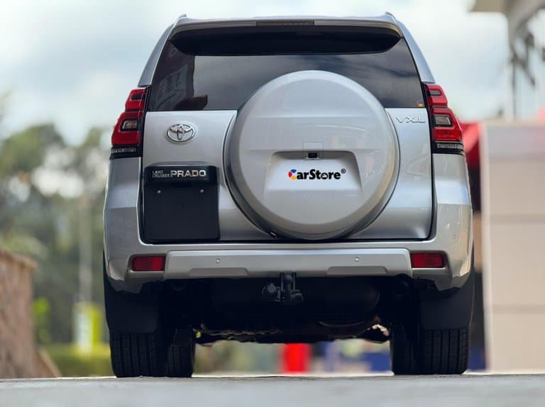 2022 Toyota Land Cruiser Prado VX.L - Image 5