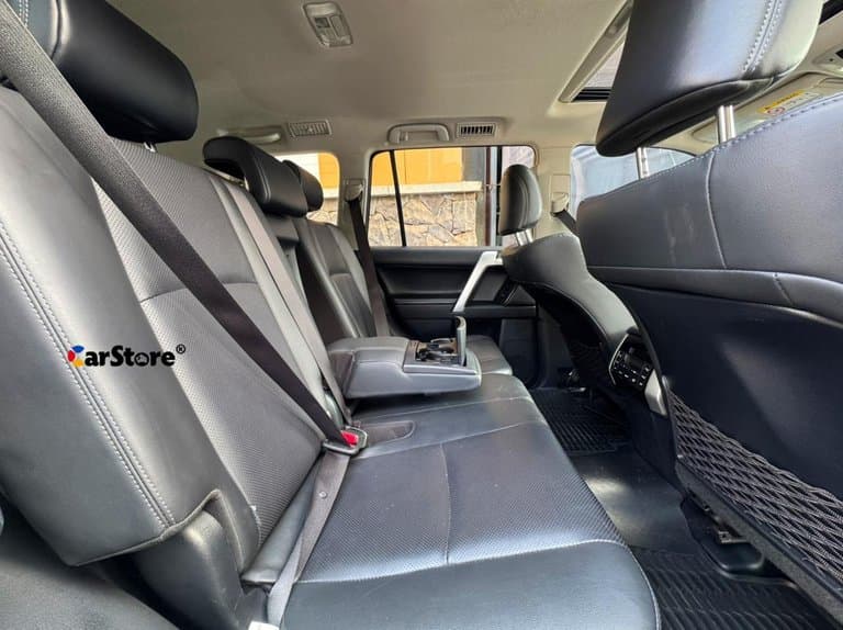 2022 Toyota Land Cruiser Prado VX.L - Image 13