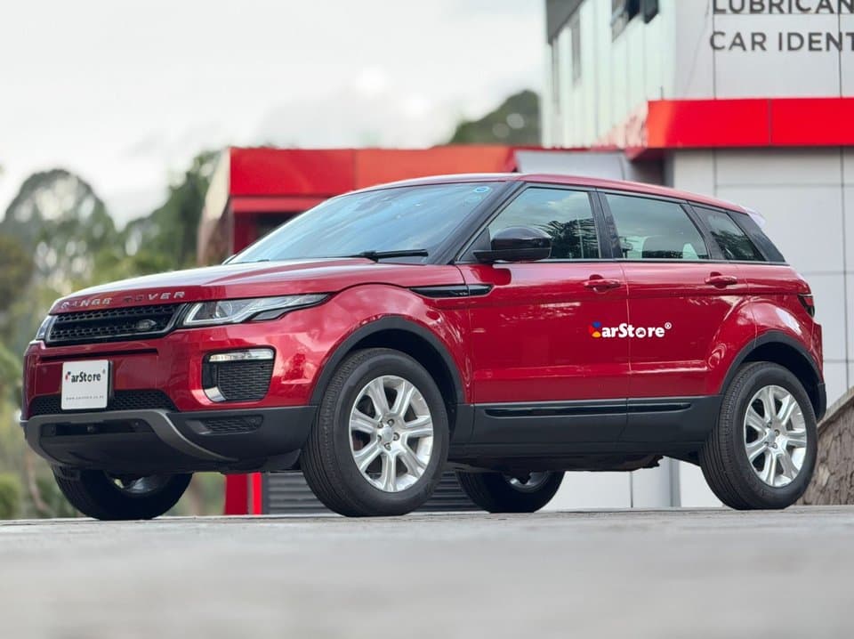 2017 Land Rover RangeRover Evoque - Image 2