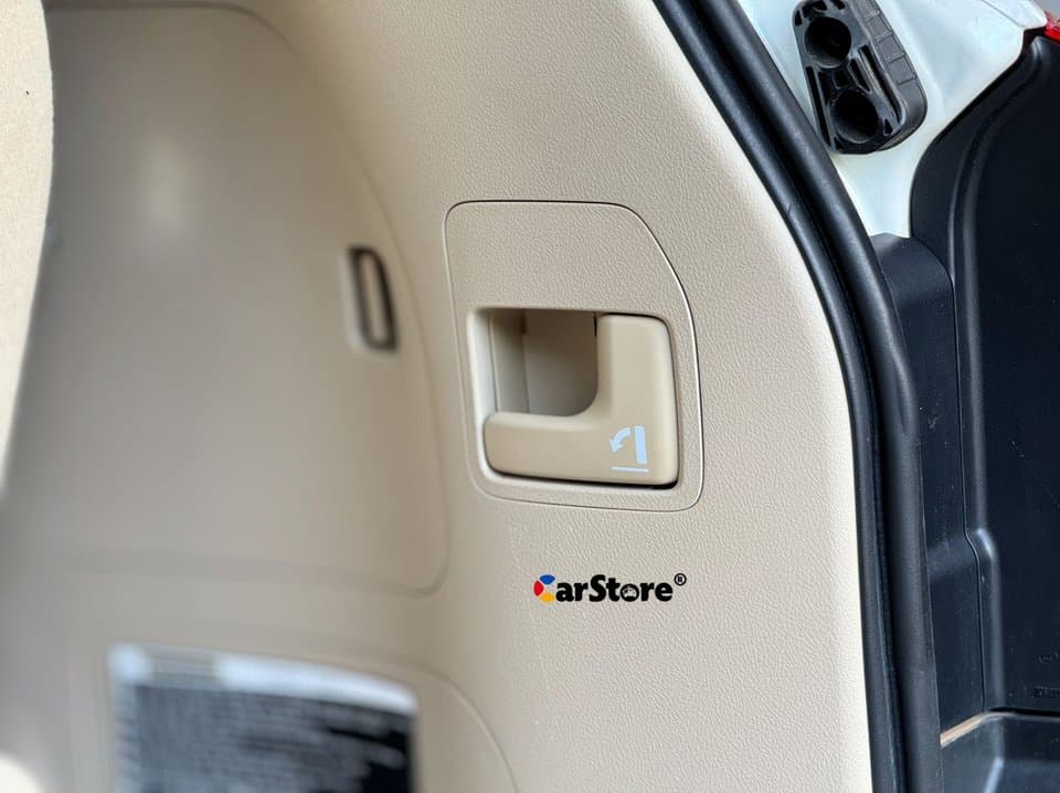 2018 Toyota Land Cruiser V8 Sahara - Image 21