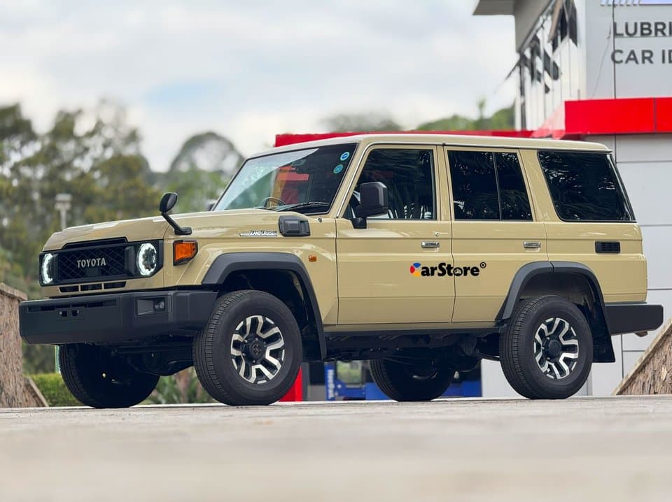 2024 Toyota Land Cruiser 76 Series - Image 2