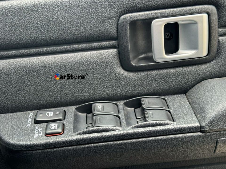 2024 Toyota Land Cruiser 76 Series - Image 13