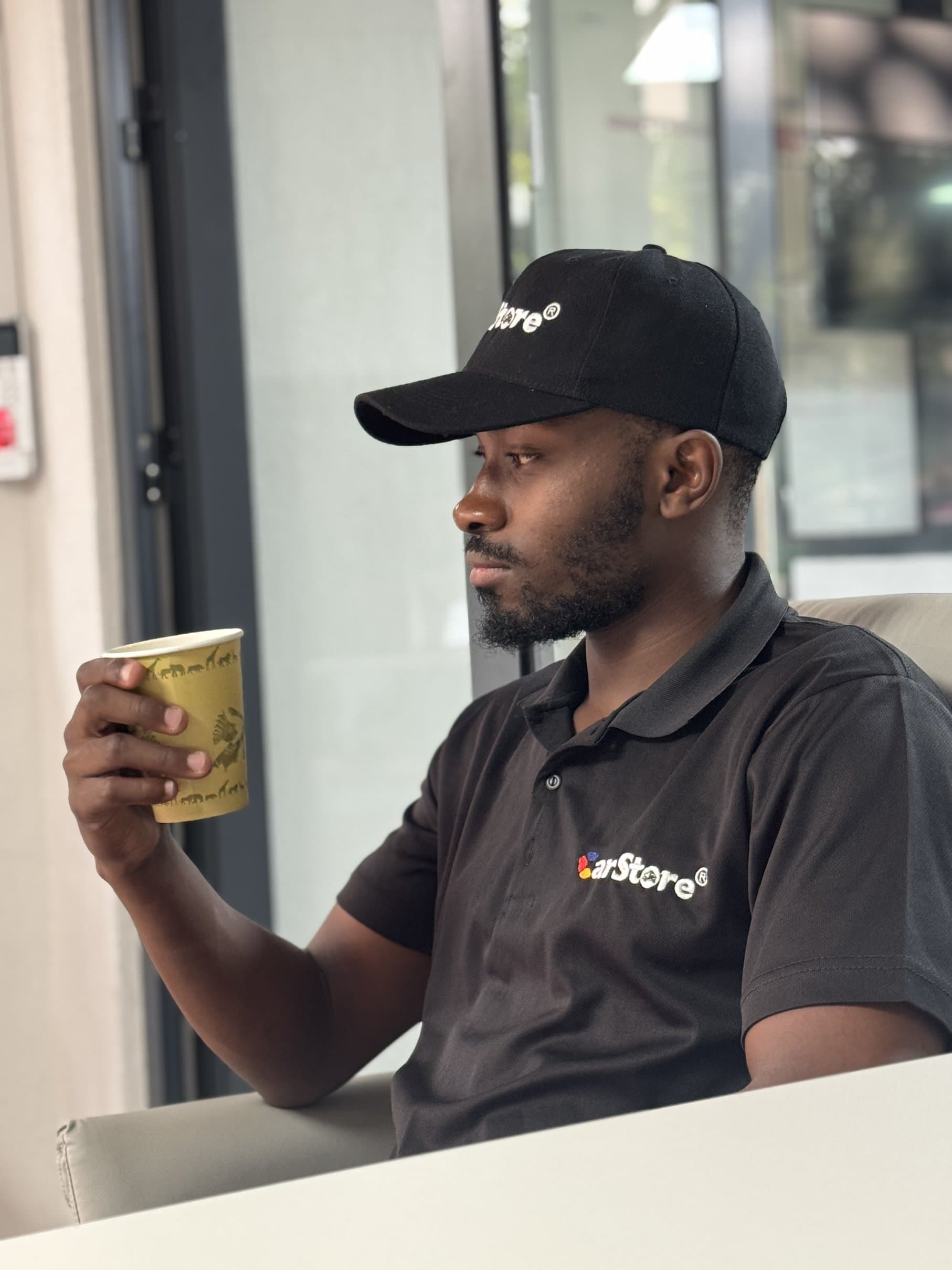 2022 Lexus LX 600 - Image 24