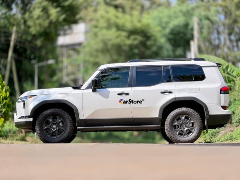 2024 Lexus GX550 - Image 5