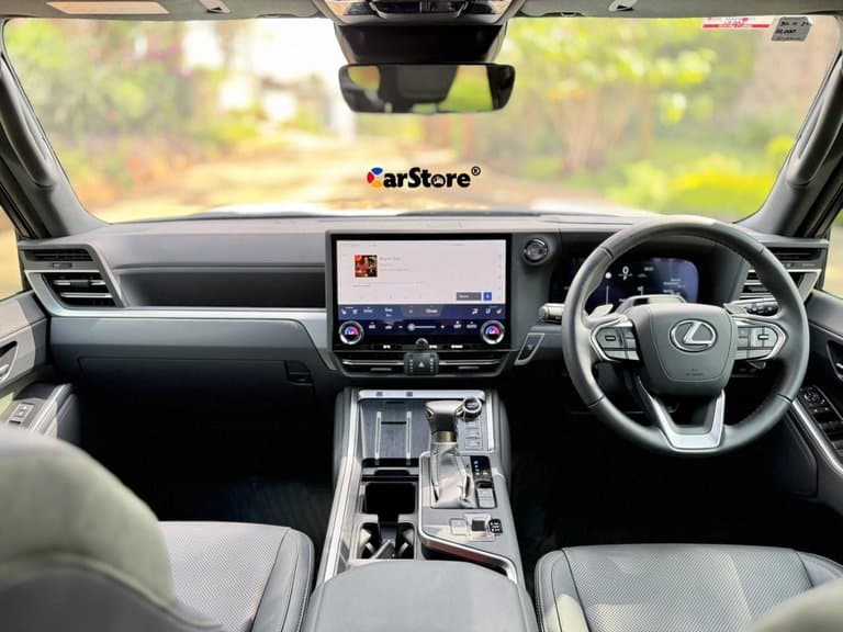 2024 Lexus GX550 - Image 10