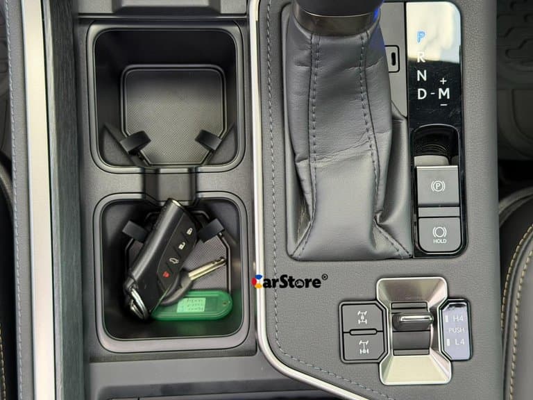 2024 Lexus GX550 - Image 16