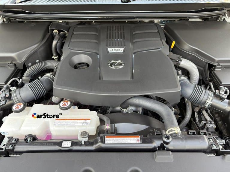 2024 Lexus GX550 - Image 15