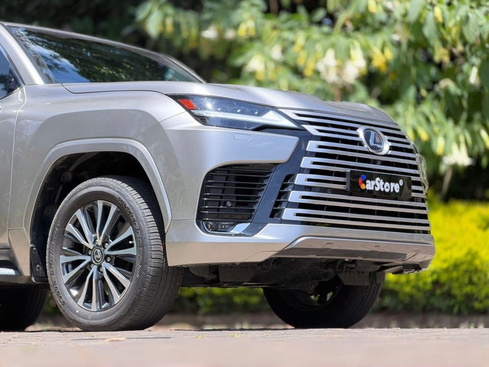 2021 Lexus LX500d - Image 5