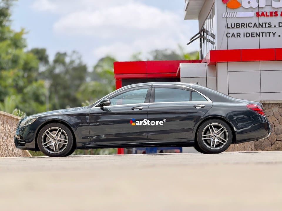 2018 Mercedes Benz S560 AMG Line - Image 7