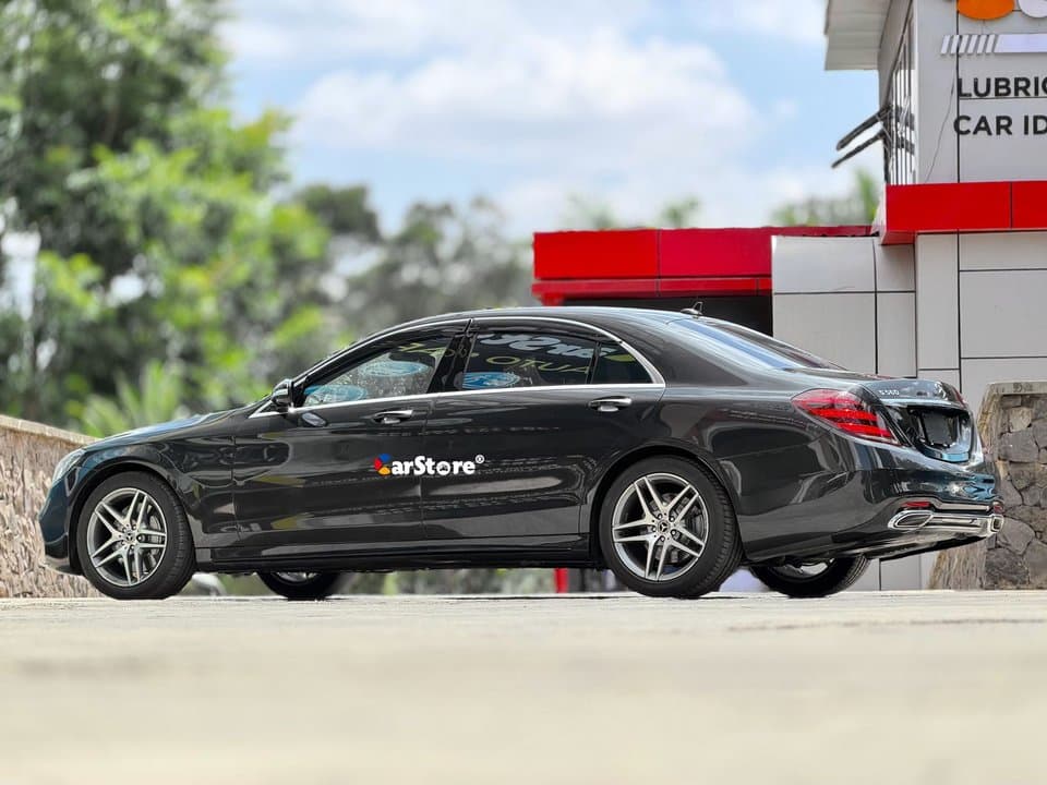 2018 Mercedes Benz S560 AMG Line - Image 8