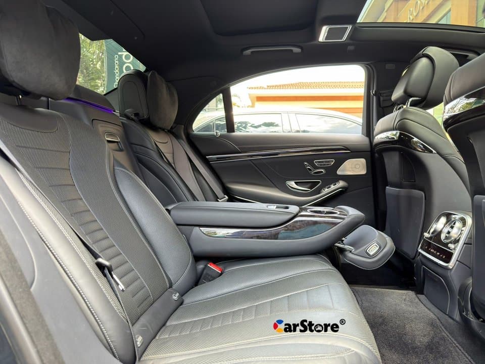 2018 Mercedes Benz S560 AMG Line - Image 16