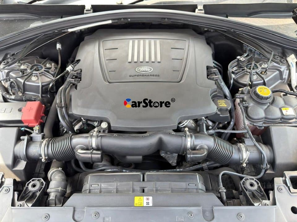 2017 Land Rover Range Rover Velar - Image 9