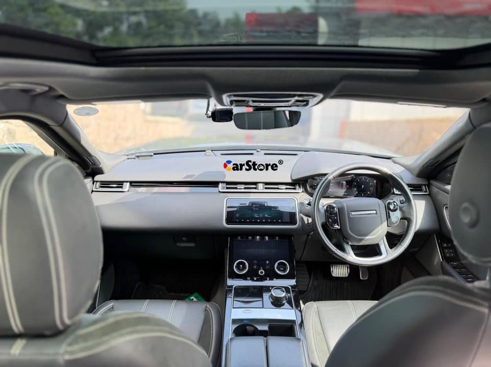 2017 Land Rover Range Rover Velar - Image 11