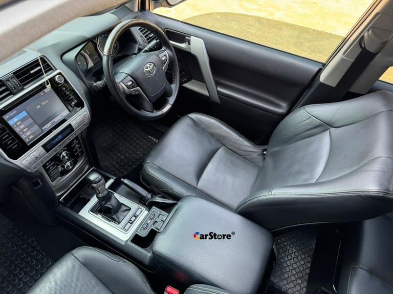 2018 Toyota Land Cruiser Prado VX.L - Image 14