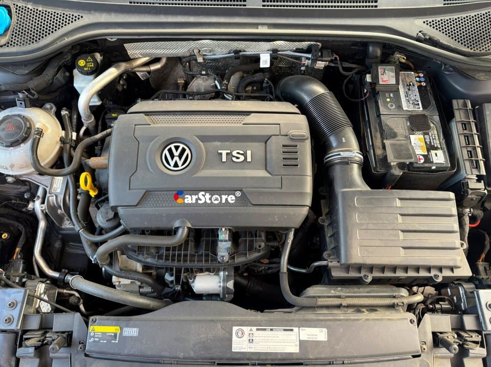 2018 Volkswagen Arteon R-Line - Image 8