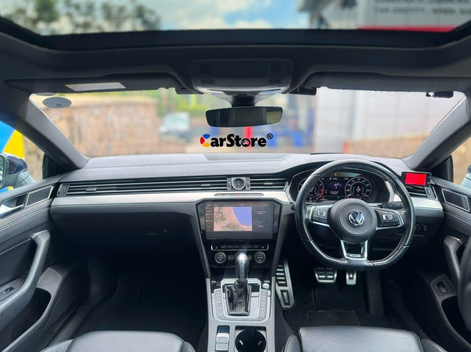 2018 Volkswagen Arteon R-Line - Image 9